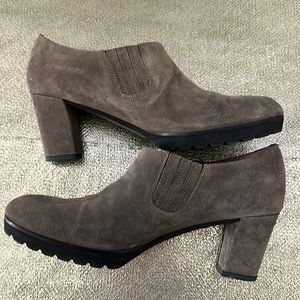 ANYI LU Leather/Suede booties, size 10M (EU 41), gray sage, 3”heel, 1/2”platform